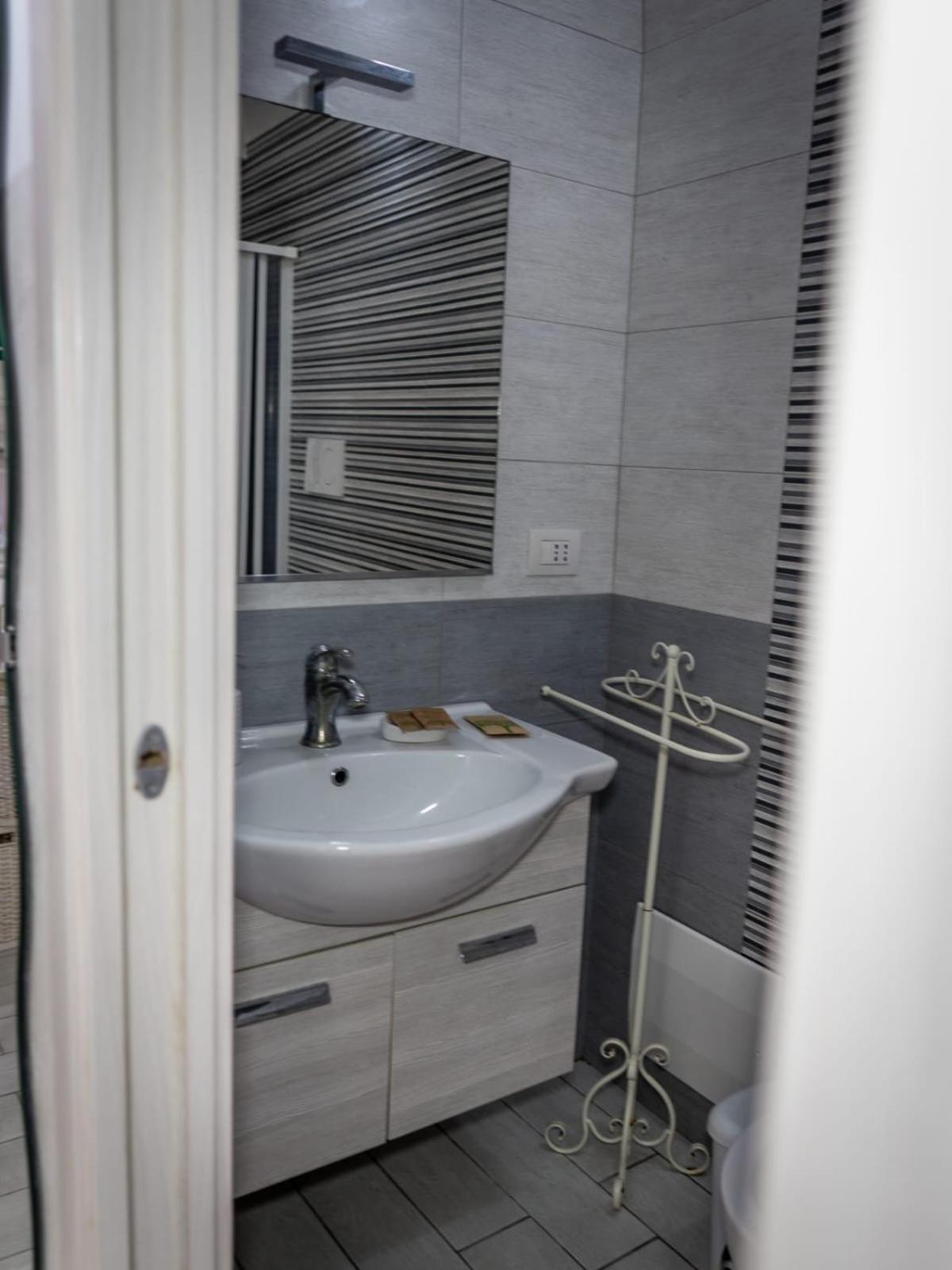 Casa Vanny Villa Полиняно а Маре Екстериор снимка